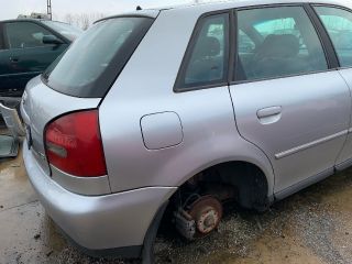 bontott AUDI A3 Jobb első Gólyaláb (Lengécsillapító, Rugó)