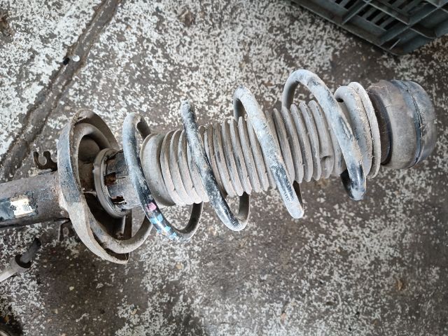 bontott AUDI A3 Jobb első Gólyaláb (Lengécsillapító, Rugó)