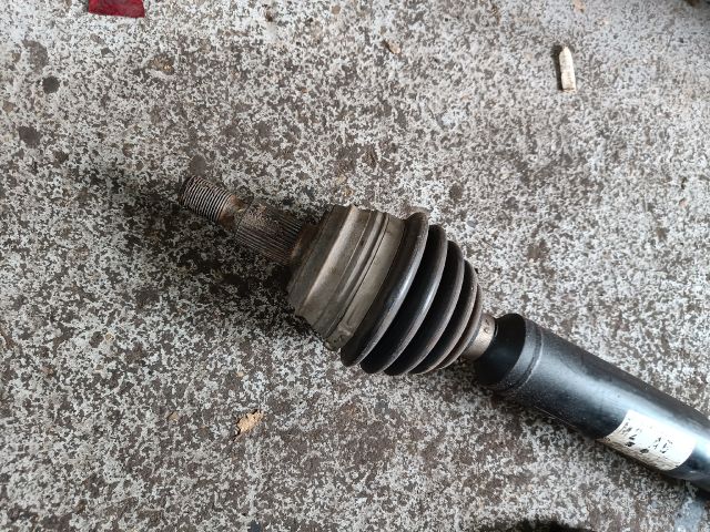 bontott AUDI A3 Jobb Féltengely