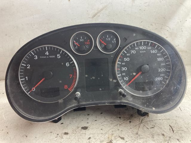 bontott AUDI A3 Kilométeróra