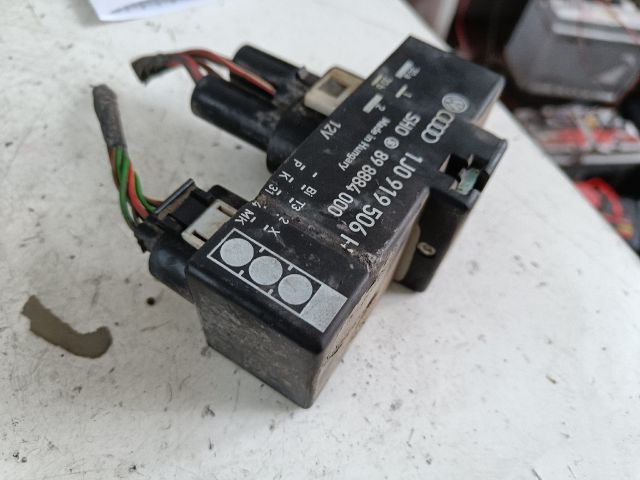 bontott AUDI A3 Klíma Relé