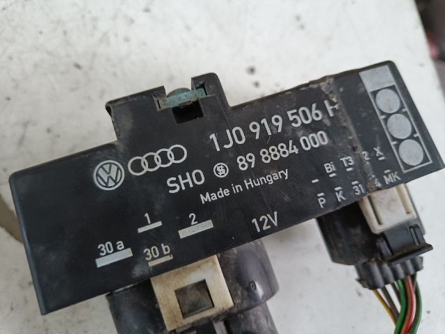 bontott AUDI A3 Klíma Relé