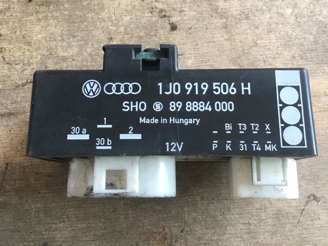 bontott AUDI A3 Klíma Relé