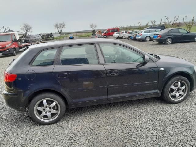 bontott AUDI A3 Klímahűtő Ventilátor