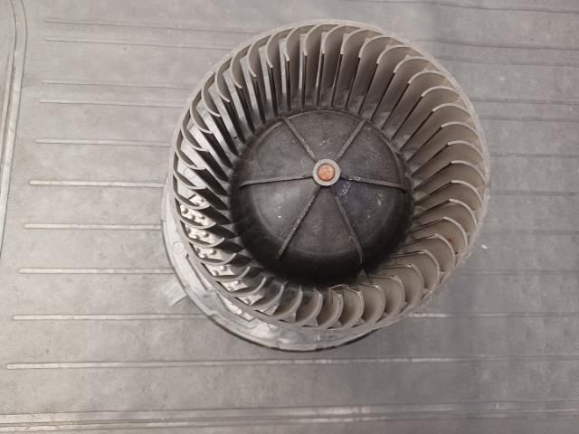 bontott AUDI A3 Klímahűtő Ventilátor