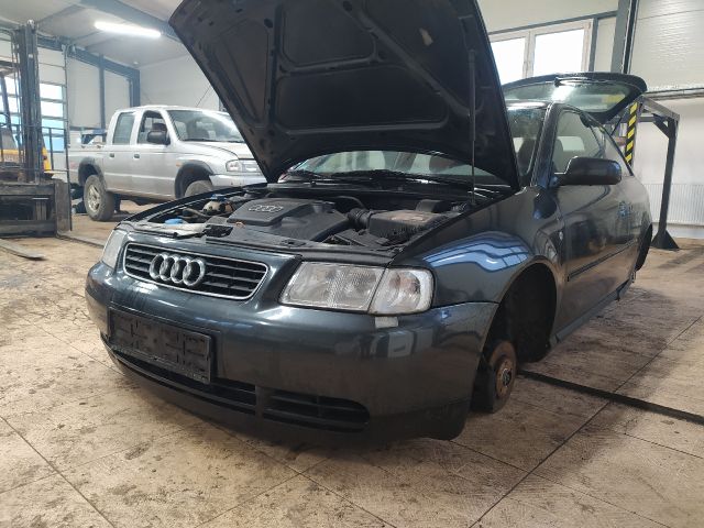 bontott AUDI A3 Klímakompresszor