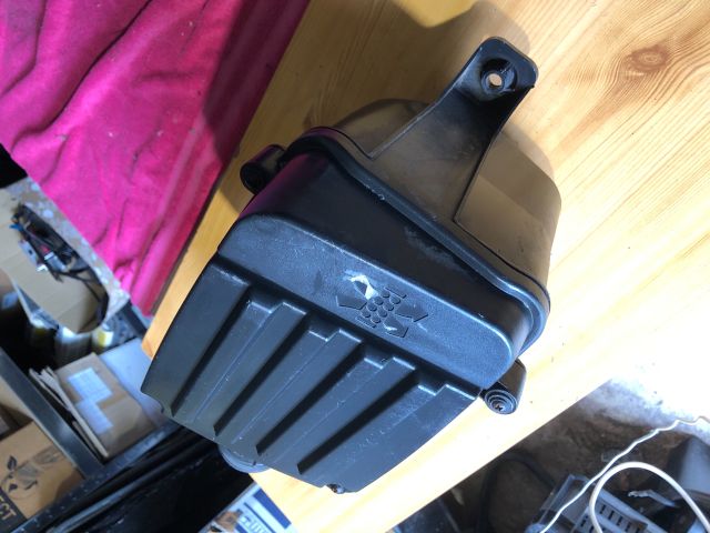 bontott AUDI A3 Légszűrő Ház