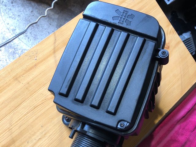 bontott AUDI A3 Légszűrő Ház