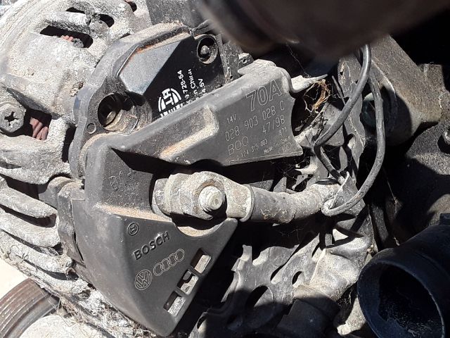 bontott AUDI A3 Motor (Fűzött blokk hengerfejjel)