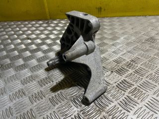 bontott AUDI A3 Motor Tartó Bak (Fém)