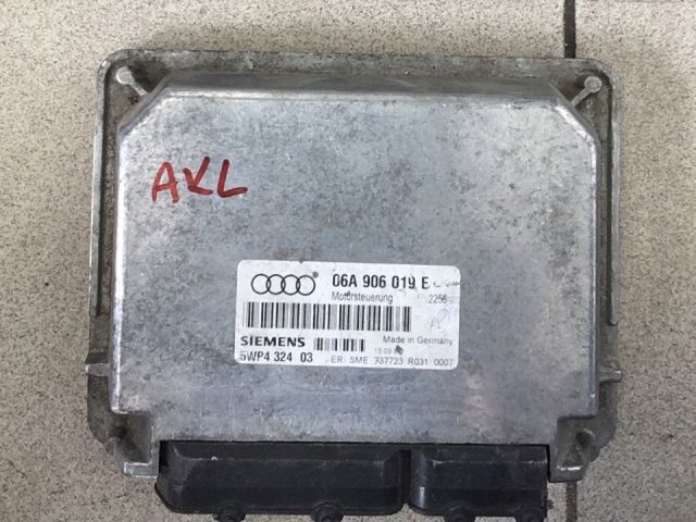 bontott AUDI A3 Motorvezérlő