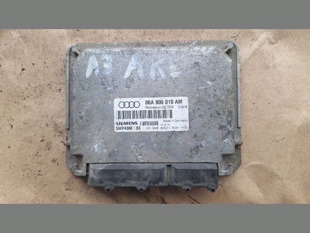 bontott AUDI A3 Motorvezérlő