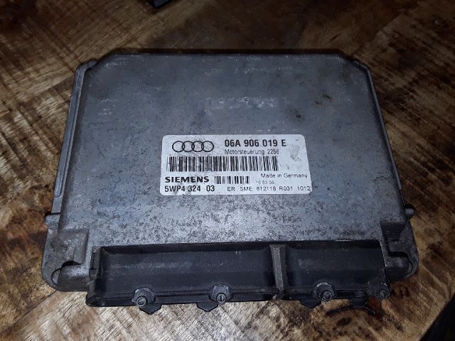bontott AUDI A3 Motorvezérlő