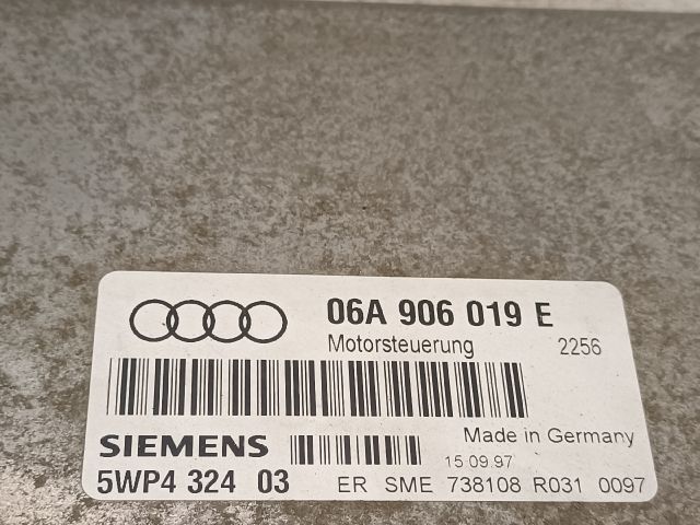 bontott AUDI A3 Motorvezérlő