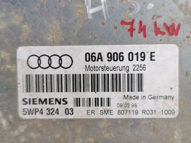 bontott AUDI A3 Motorvezérlő