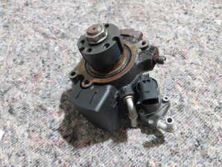 bontott AUDI A3 Nagynyomású Szivattyú