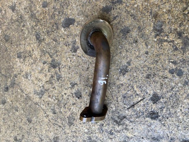 bontott AUDI A3 Olaj Szivattyú Cső