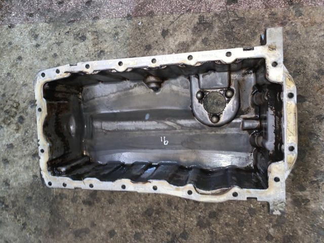 bontott AUDI A3 Olajteknő