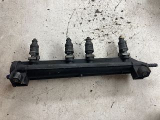 bontott AUDI A3 Porlasztó Sor / Híd