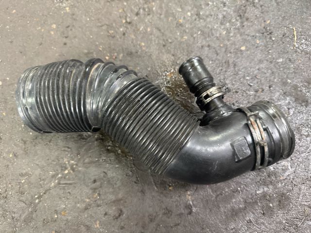 bontott AUDI A3 Szívó Cső