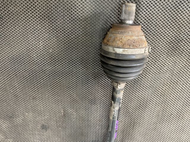 bontott AUDI A3 Bal Féltengely