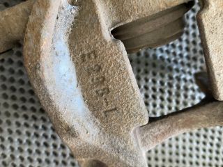 bontott AUDI A3 Bal hátsó Féknyereg Munkahengerrel