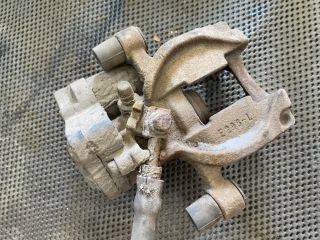 bontott AUDI A3 Bal hátsó Féknyereg Munkahengerrel