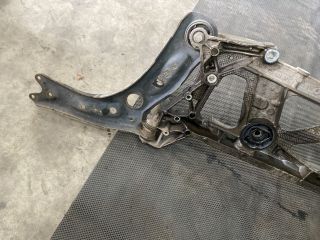 bontott AUDI A3 Első Bölcső