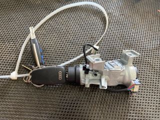 bontott AUDI A3 Gyújtáskapcsoló Házzal