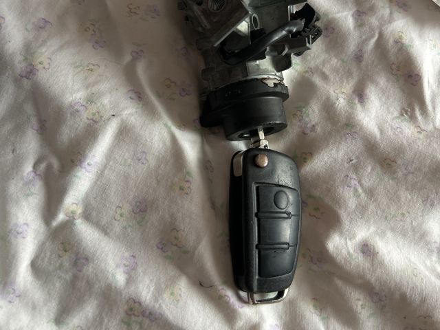 bontott AUDI A3 Gyújtáskapcsoló Házzal