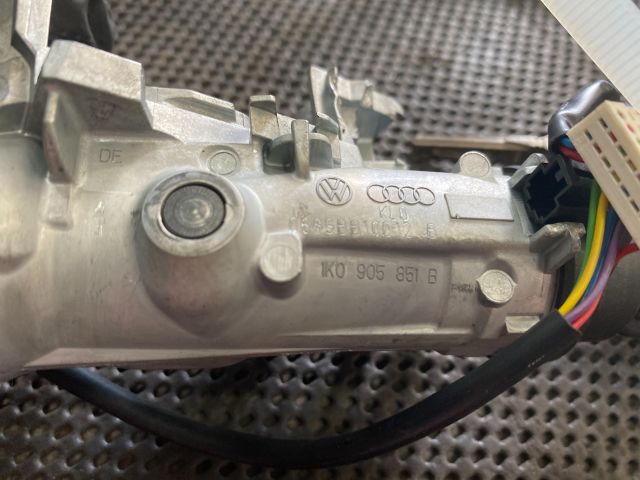 bontott AUDI A3 Gyújtáskapcsoló Házzal