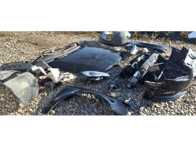 bontott AUDI A3 Jobb első Csonkállvány