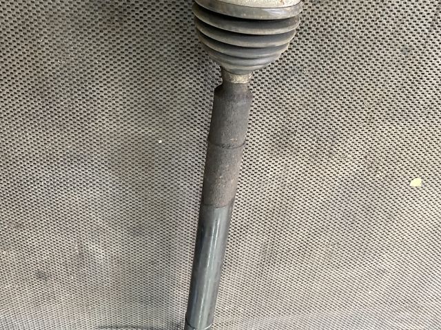 bontott AUDI A3 Jobb Féltengely