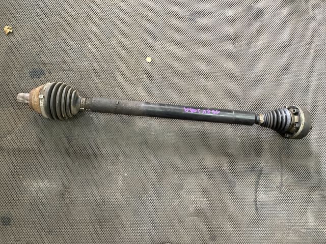 bontott AUDI A3 Jobb Féltengely