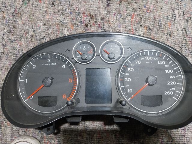 bontott AUDI A3 Kilométeróra