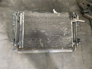 bontott AUDI A3 Klímahűtő Radiátor Keret