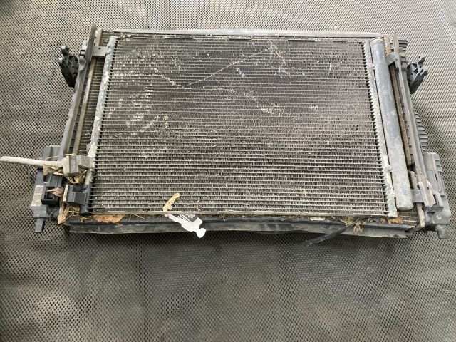 bontott AUDI A3 Klímahűtő Radiátor Keret