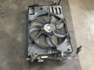 bontott AUDI A3 Klímahűtő Radiátor Keret