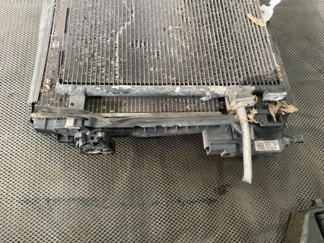 bontott AUDI A3 Klímahűtő Radiátor Keret