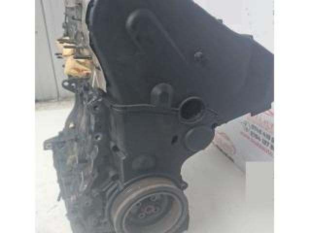 bontott AUDI A3 Motor (Fűzött blokk hengerfejjel)