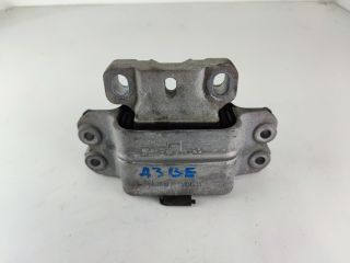 bontott AUDI A3 Motor Tartó Bak Bal