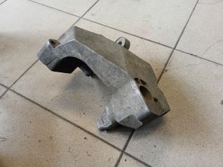 bontott AUDI A3 Motor Tartó Bak (Pozíciófüggetlen)
