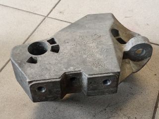 bontott AUDI A3 Motor Tartó Bak (Pozíciófüggetlen)