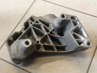 bontott AUDI A3 Motor Tartó Bak (Pozíciófüggetlen)