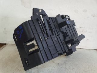 bontott AUDI A3 Motorvezérlő Tartó