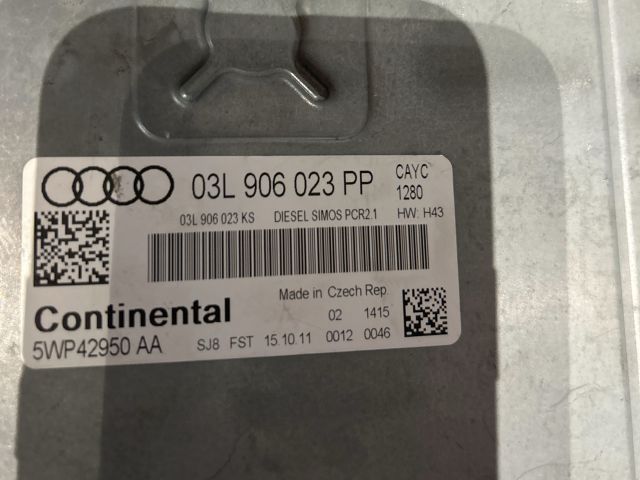 bontott AUDI A3 Motorvezérlő