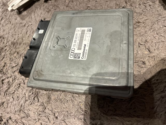 bontott AUDI A3 Motorvezérlő