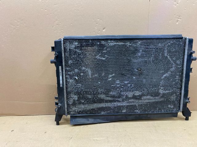 bontott AUDI A3 Vízhűtő Radiátor (Klímás)