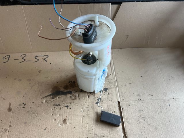 bontott AUDI A3 Üzemanyag Szivattyú