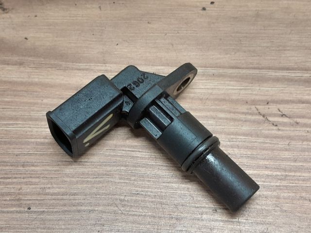 bontott AUDI A3 Vezérműtengely Fordulatszám Jeladó